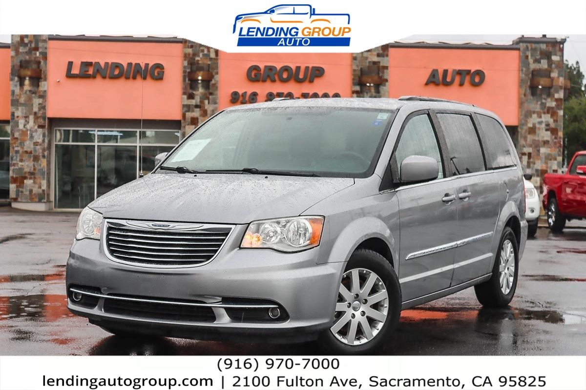 2016 Chrysler Town & Country