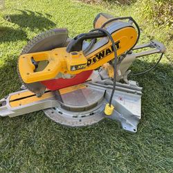 Dewalt Compound Miter Saw