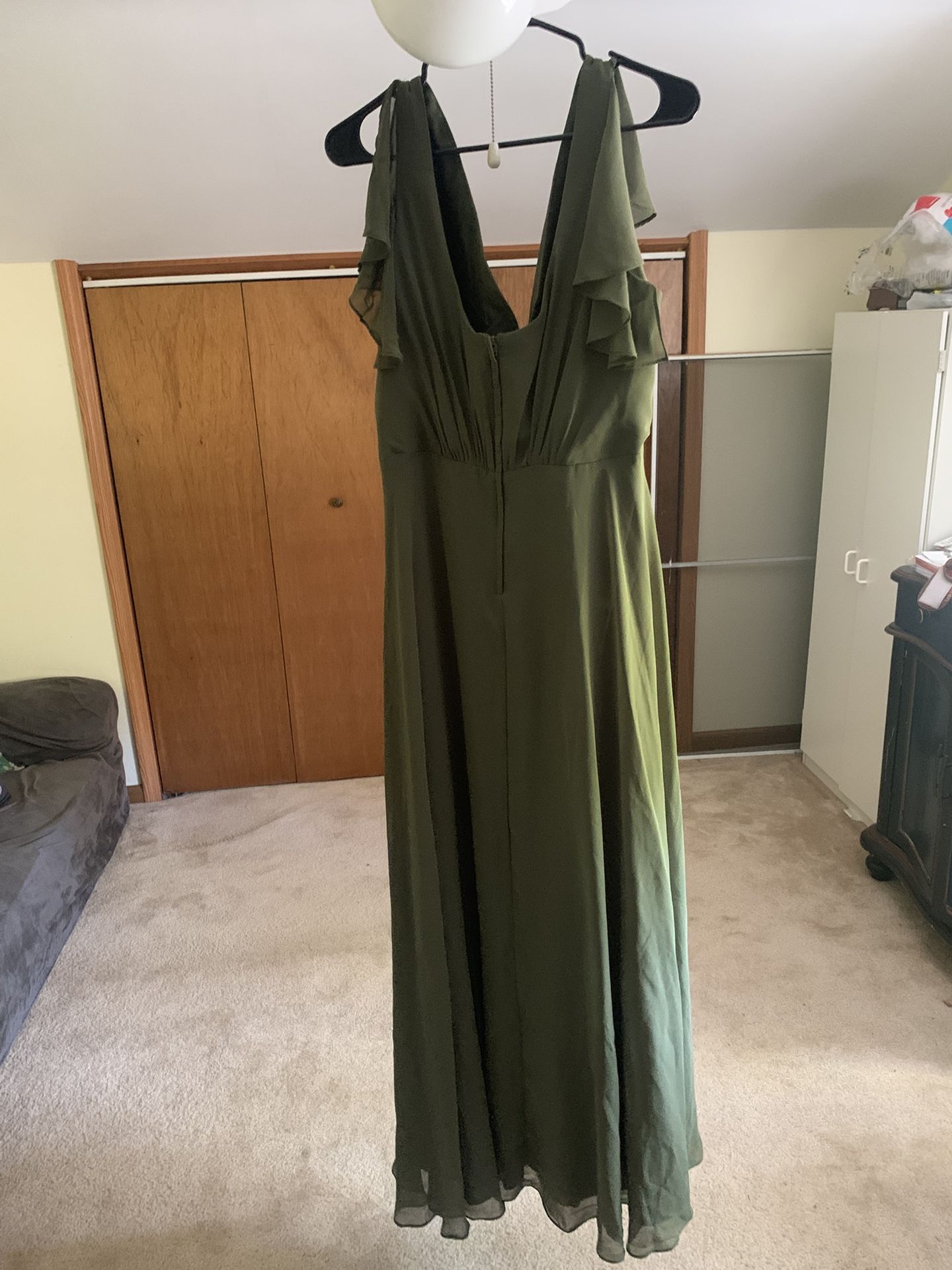 Celebrate, Davids Bridal Dress Olive Size 18