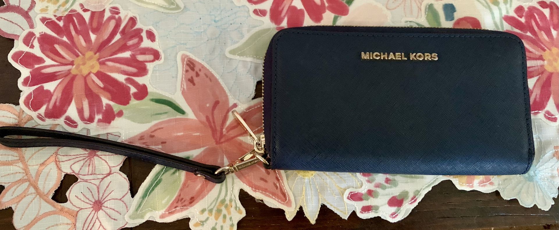 Michael Kors Wristlet Wallet Phone Case