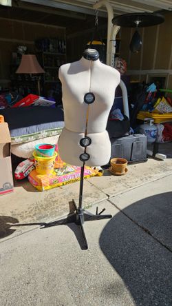 Adjustable Dress Form Mannequin with Stand