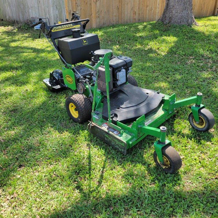 36in John Deere Walk Behind Mower With Velkey 