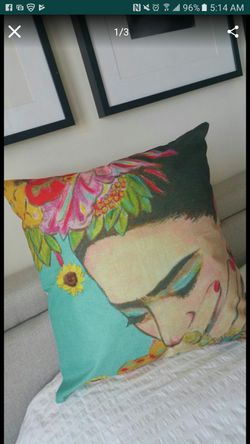 New! FRIDA Pillow Couch Bed Chair Jewerly perfect gift