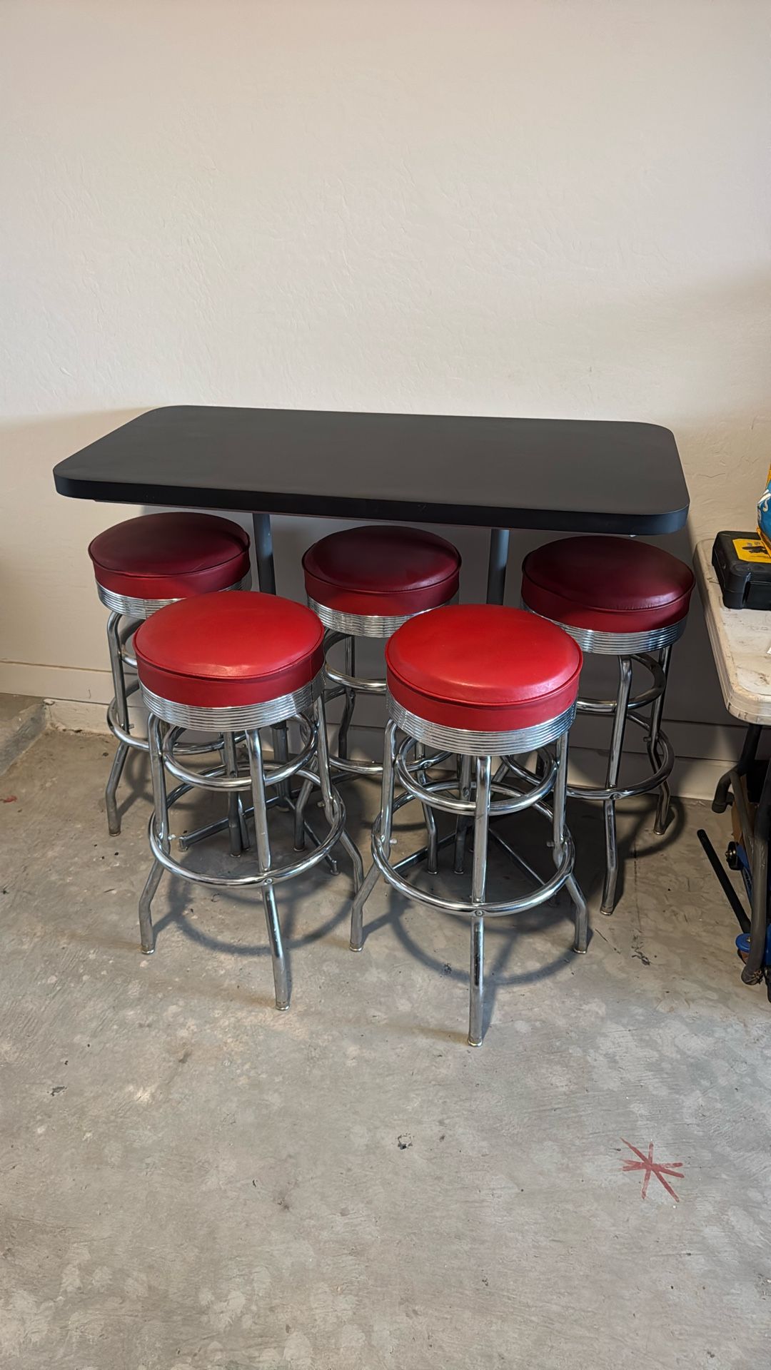 Bar Top Table And 5 Bar Stools