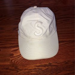 Supreme Hat