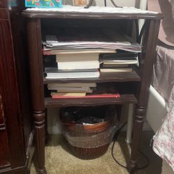 Hermosa Mesita Antigua 