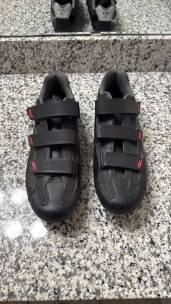 Men’s cycling shoes size 14
