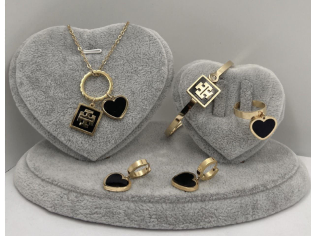 So So Cute 🥰 Stainless Steel 😍4 Pcs