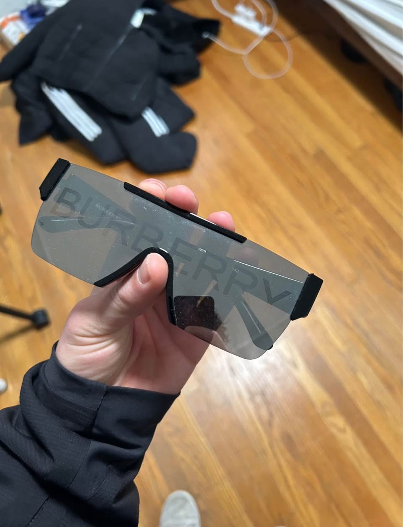 Burberry sunglass