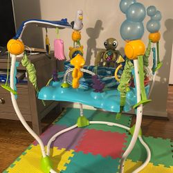 Disney Nemo Jumper Activity Center