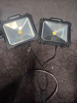 Husky LED Work Lights – Set of 2 no stand included