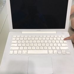 Apple MacBook 