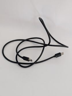 6' Insignia Display Port to Display Port