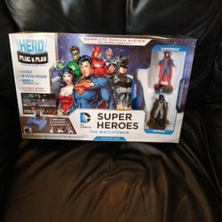 DC  HERO PLUG AND PLAY ON TV/ BATMAN/ SUPERMAN