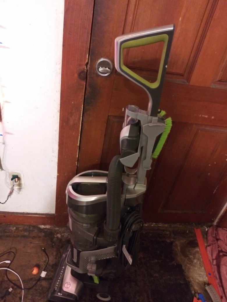 Air lift wind tunner Hoover Vacuum