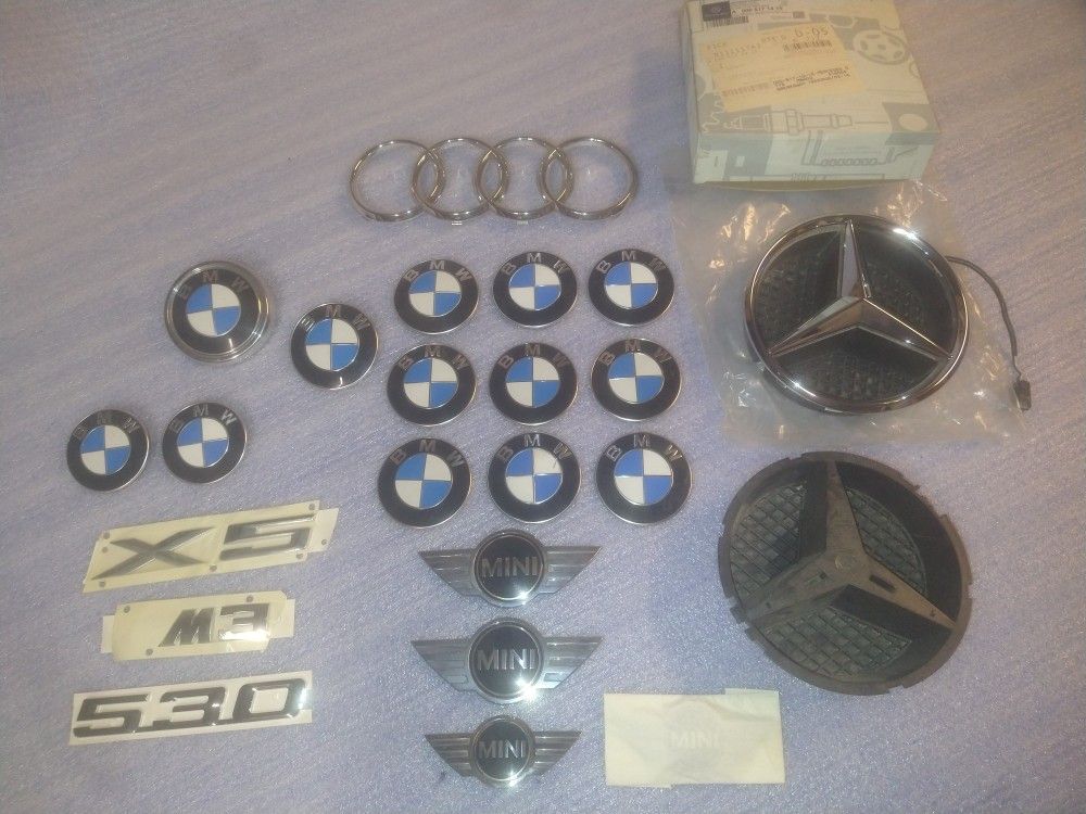 23 Piece Lot.. BMW Couple Of Mercedes And Audi