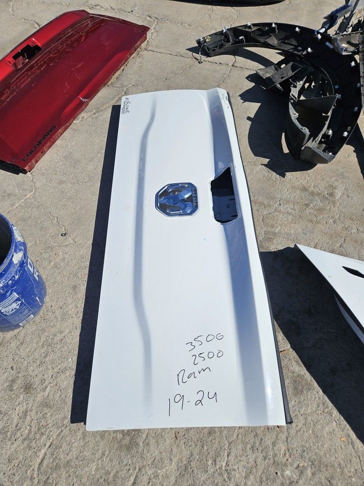 Dodge Ram 2500 Diesel Tailgate Oem 19 To 24