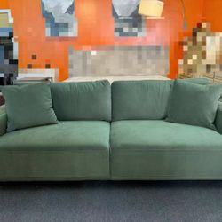 Dark green sofa，$680
