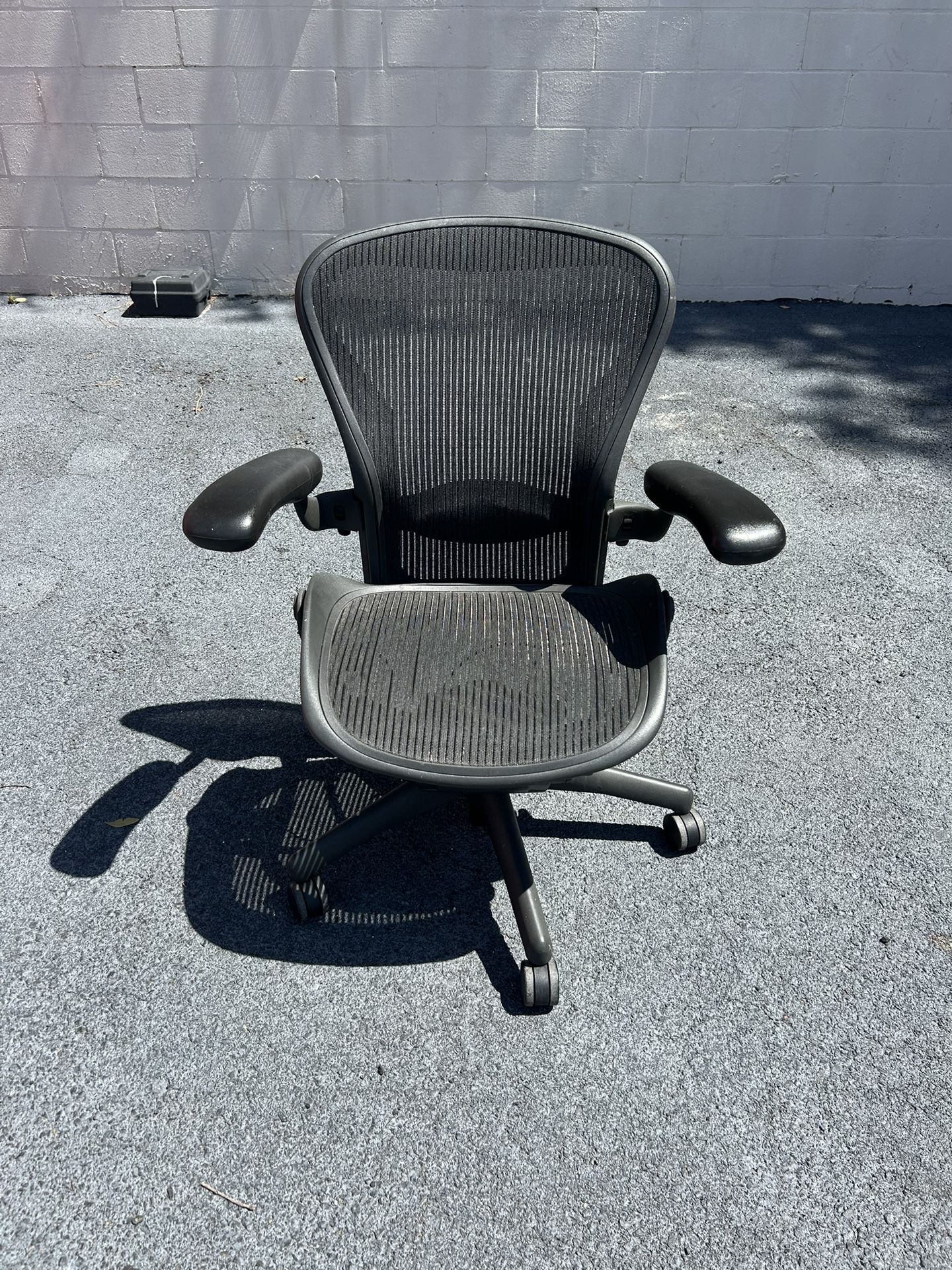 Herman Miller Chair Size B