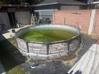Above ground pool