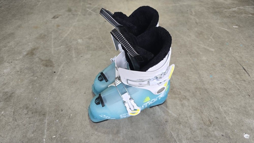 Girls Youth Salomon Ski Boots 21/255 **Willing To Meet**