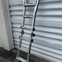 Gorilla Ladders 14 ft. Reach MPXA Aluminum Multi-Position Ladder with Tool Hangers, 300 lbs. Load Capacity Great condition! Retails $189