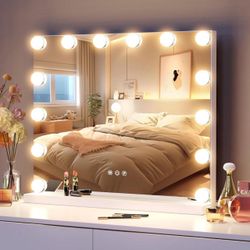 NEW! Hollywood Vanity Mirror with 14 LED Bulbs (only mirror)