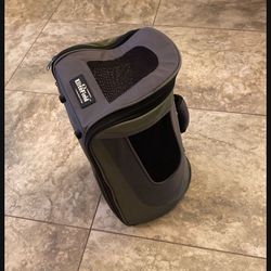 Dog or cat travel crate