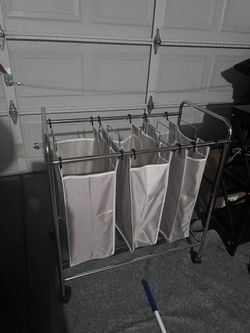 Laundry Basket With Separates