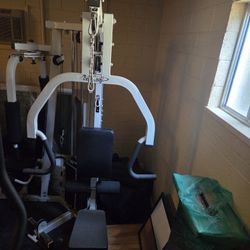 BODY CRAFT 4-Station CABLE STRENGTH TRAINING MACHINE