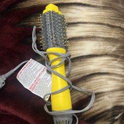 DOUBLE SHOT ROUND OVAL BLOW-DRYER BRUSH barely used