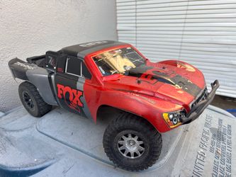 Traxxas Slash 4x4 RC Truck SC Hobbywing electronic system