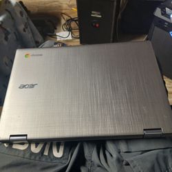 Vendo La Computadora Perdí El Cargador Pero La Computadora Sirve Bien Solo Hay Que Consegirle Cargador 