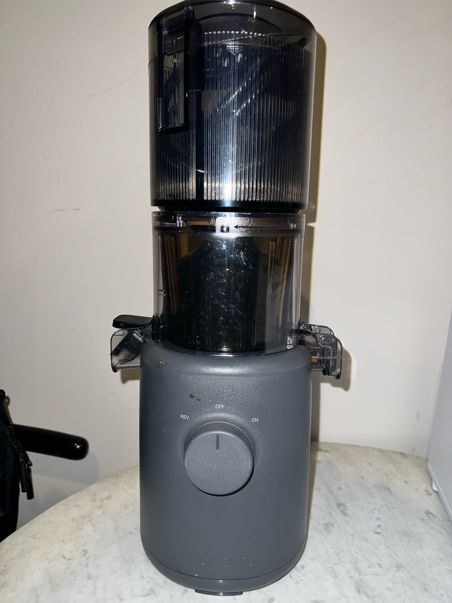 Hurom H310 Slow Juicer – Compact & Powerful  Price: $220 (Orig. $399)
