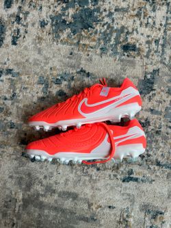 Nike Tiempo Men's Low Top Soccer Cleats Lace Up Orange/White Solid size 9.5
