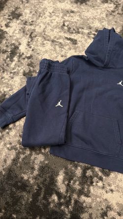 Boys Jordon sweat suit