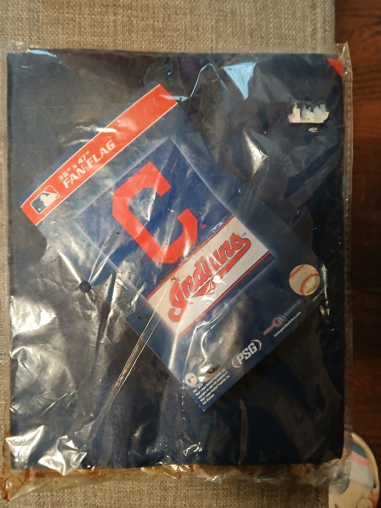 New! Cleveland Indians 36" X 47" Flag MLB New In Package