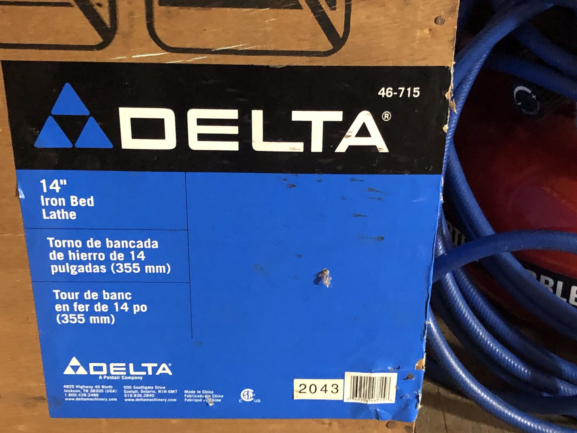 Delta 14” Iron Bed Lathe Mod 46715 Comes with a Stand This is Brand New still in the Factory