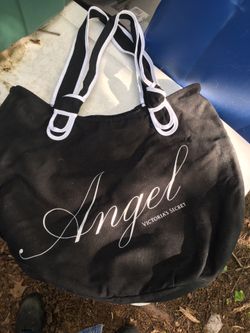 Large Victoria secrets bag like new only 15 firm