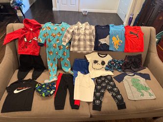 Toddler clothes size 2T