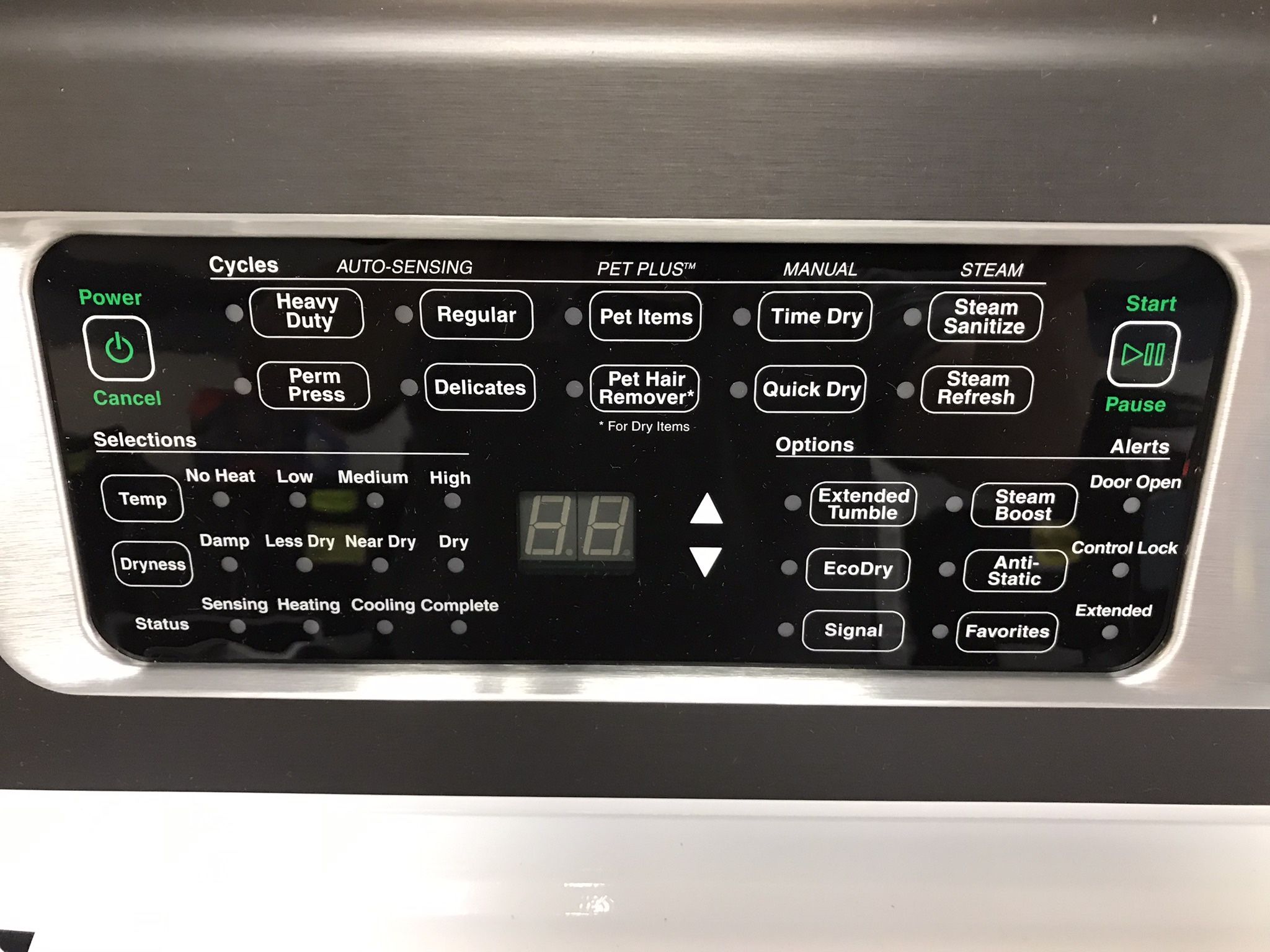 SPEED QUEEN COMMERCIAL HEAVY DUTY WASHER AND GAS DRYER SET BRAND NEW