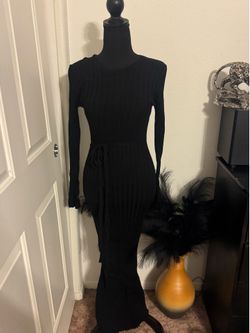 Medium ribbed black dress for women