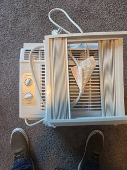 Window AC unit