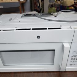 Over The Oven Microwave 