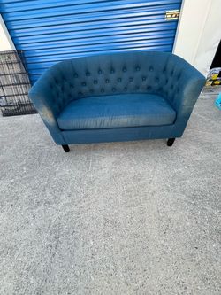 Beautiful side corner chair $29