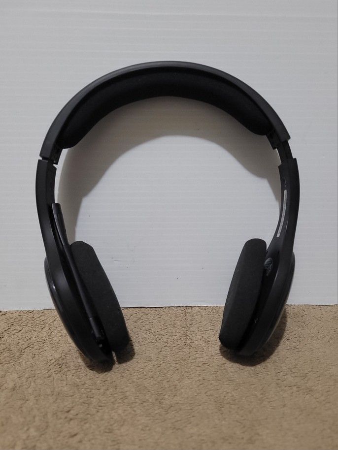 Logitech Black Wireless Bluetooth Enabled Noise-Cancelling Over Ear Headset.
