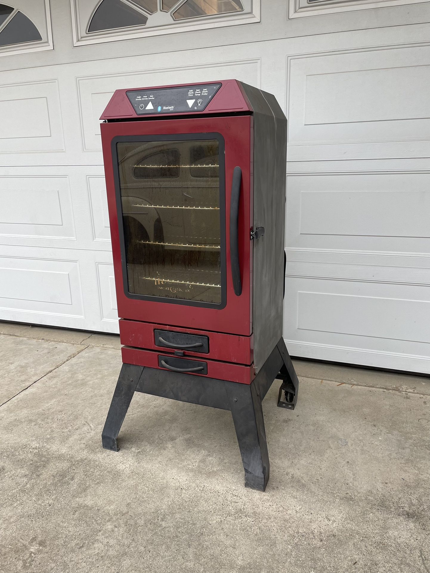 Smoke Hollow D4015RS Smoke Tronix 40 inch Digital Electric Smoker with Bluetooth