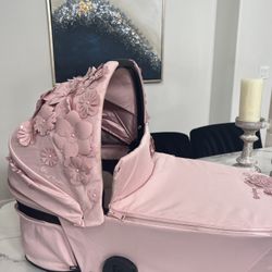Cybex pink flower Bassinet Amazing Condition 