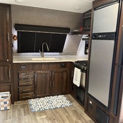 RV With Fantastic Great Room Floor Plan