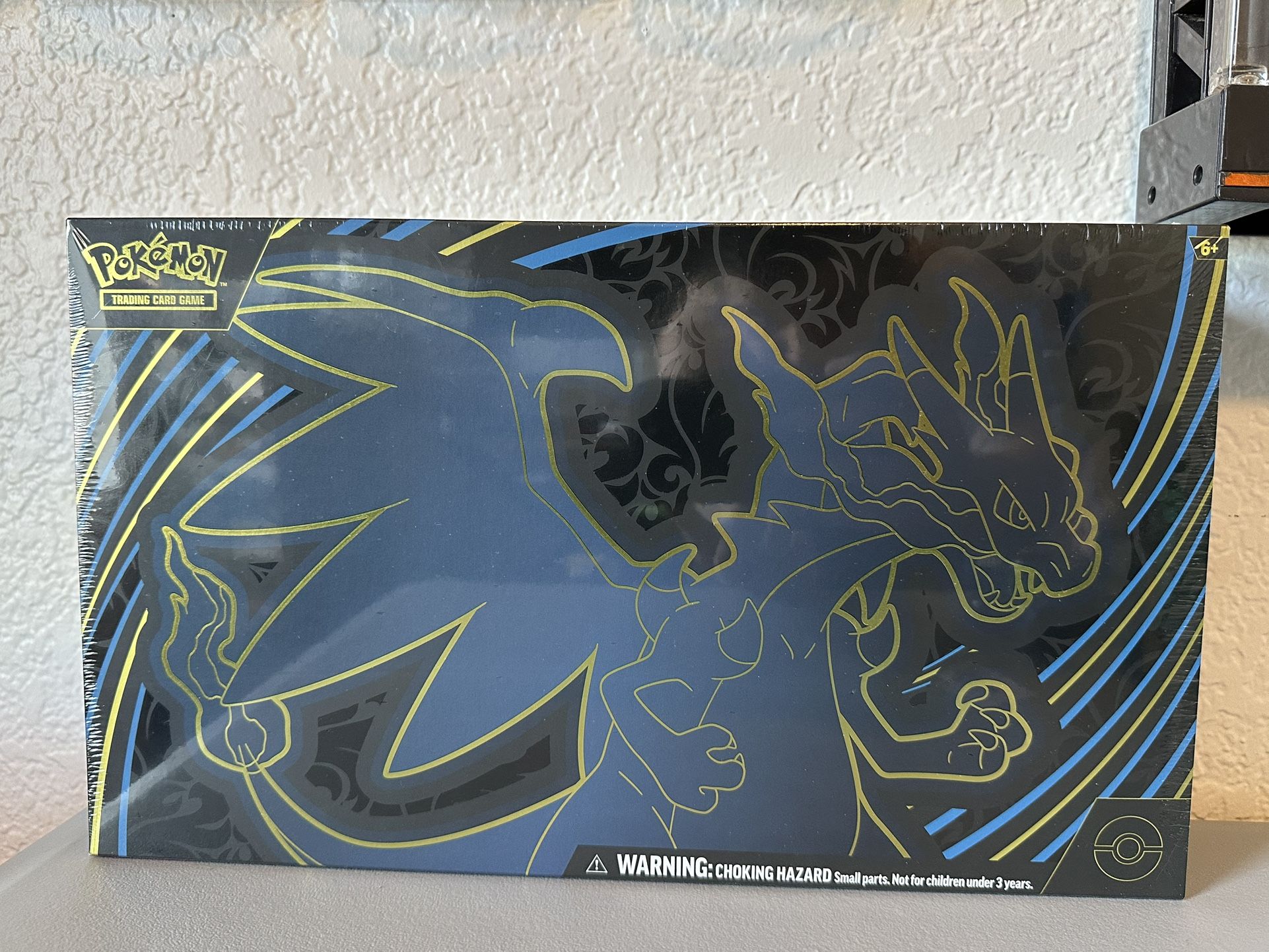 Pokemon Mega Charizard X ex Ultra Premium Collection 